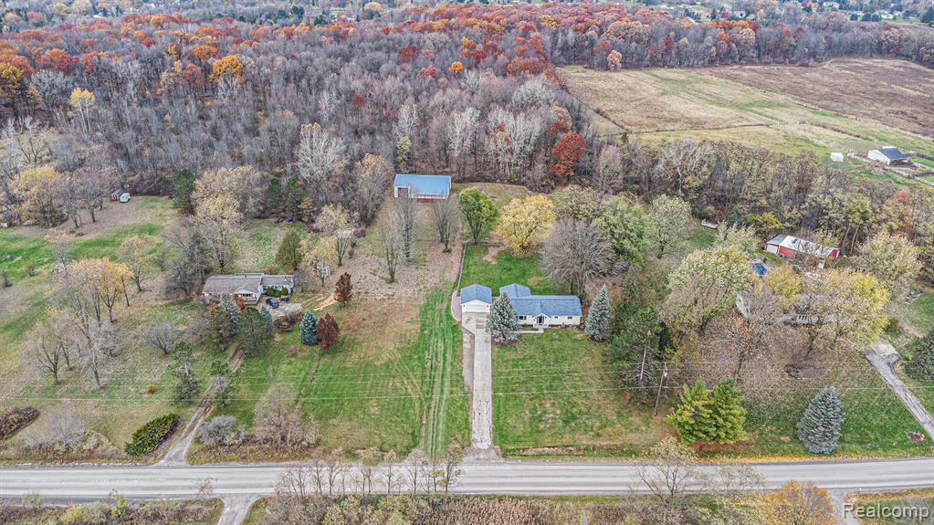 7135 Jordan Road, Grand Blanc, MI 48439 — Photo 32