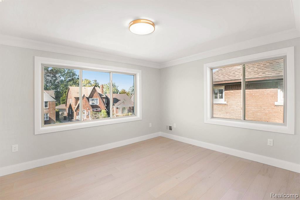 7634 Pinehurst Street, Dearborn, MI 48126 — Photo 16