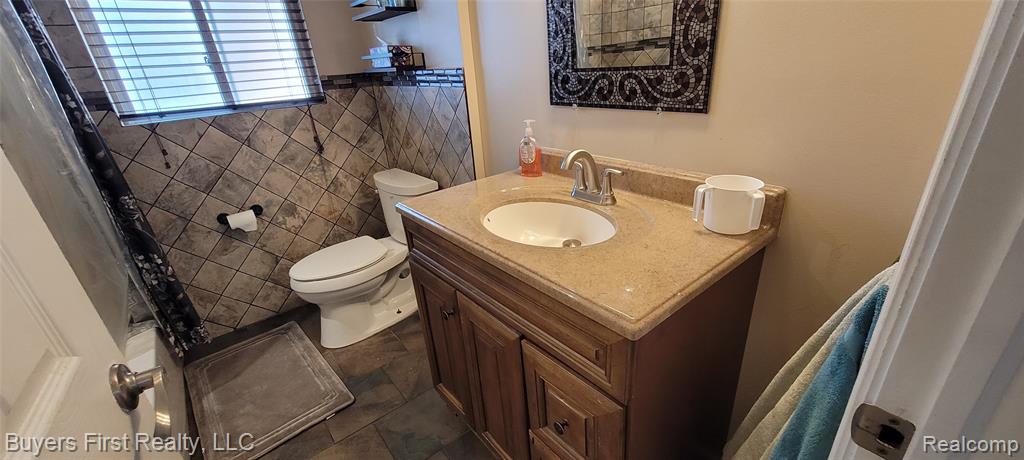 24641 Church Street, Oak Park, MI 48237 — Photo 9