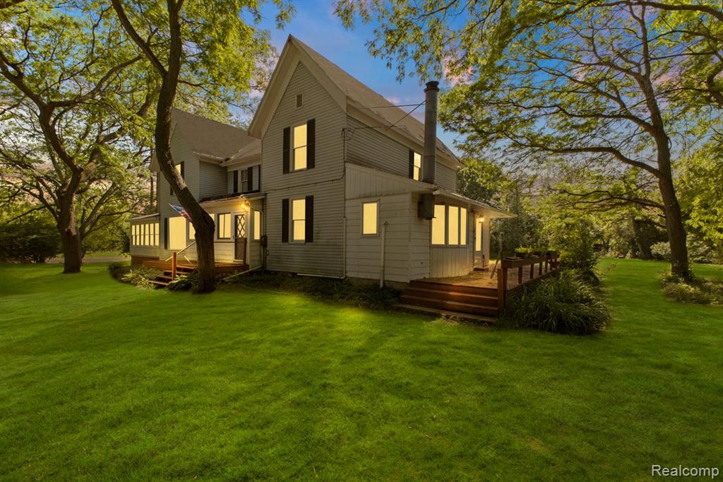 5390 Oak Hill Road, Clarkston, MI 48348 — Photo 56