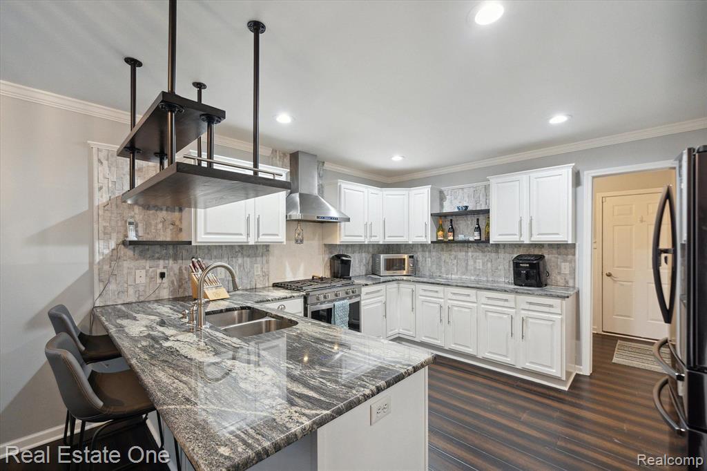 791 Milford Glen Court, Milford, MI 48381 — Photo 13