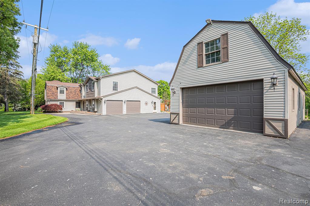 6080 Waldon Road, Clarkston, MI — Photo 40