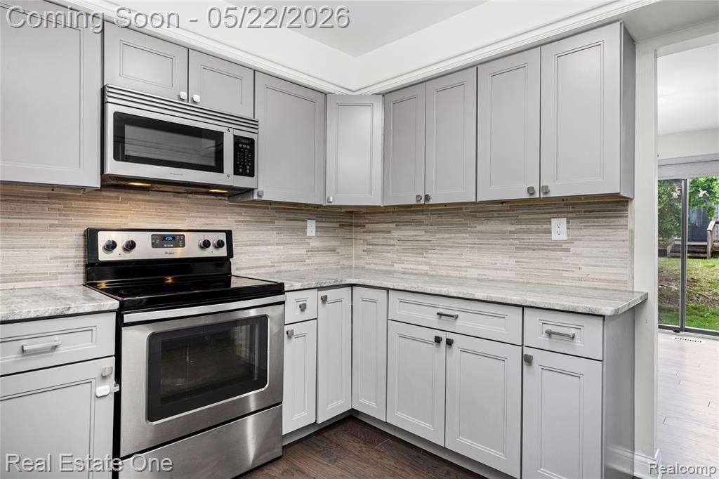 5345 Wright Way W, West Bloomfield, MI — Photo 25