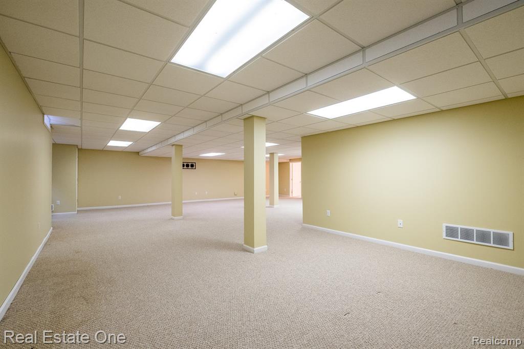 8113 SUTTON Court, White Lake, MI — Photo 30