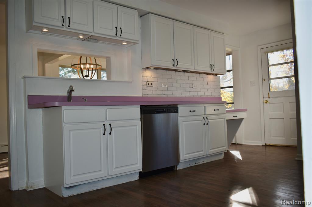 460 N EVANSDALE Drive, Bloomfield Hills, MI 48304 — Photo 11