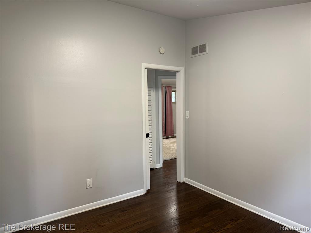 9248 Idaho Street, Livonia, MI 48150 — Photo 22