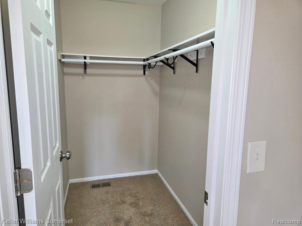 71 Meadow Wood Drive, Rochester Hills, MI 48307 — Photo 34
