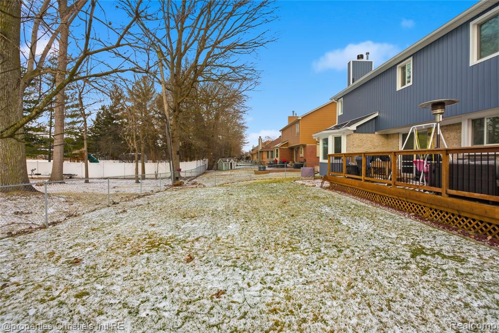 39663 Southpointe Avenue, Harrison Township, MI — Photo 52
