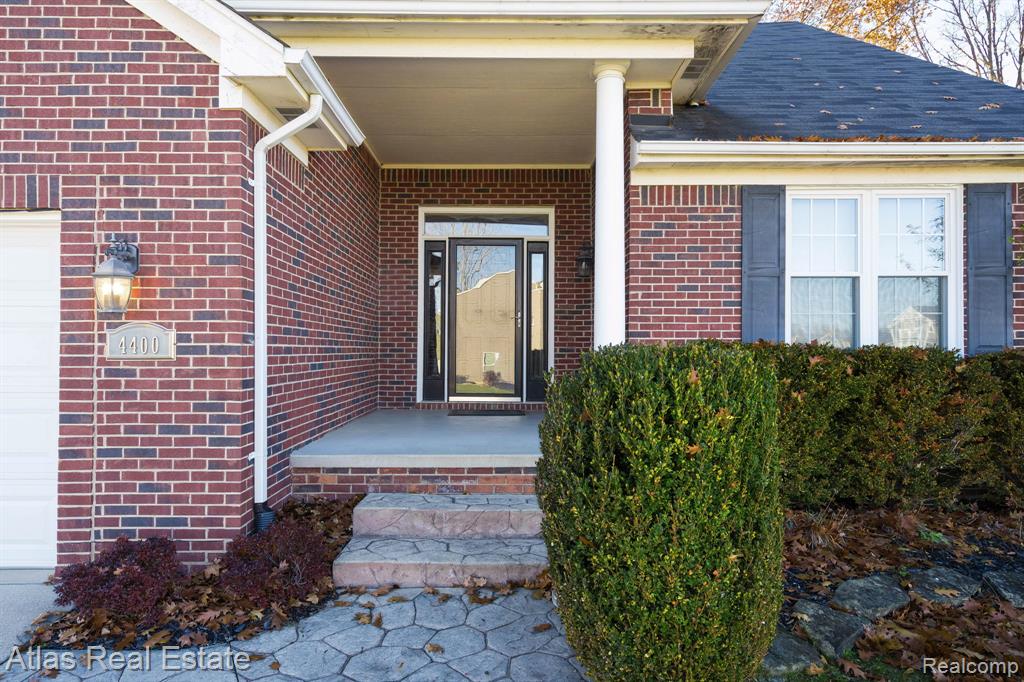 4400 Pebble Creek Boulevard, Burton, MI 48439 — Photo 3