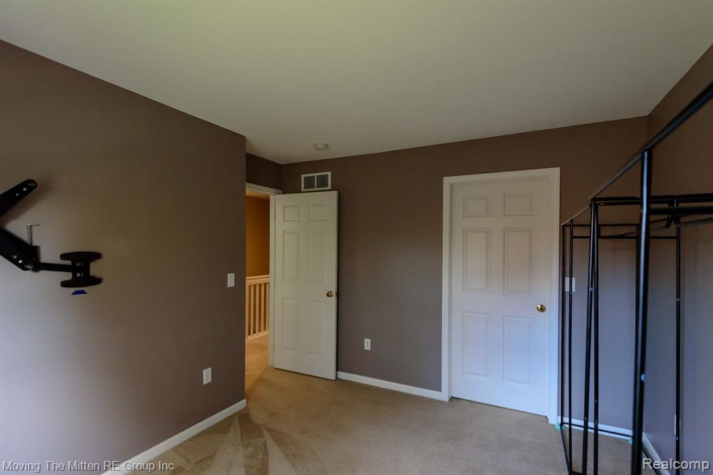 42990 N CUMBERLAND Drive, Van Buren, MI 48111 — Photo 29