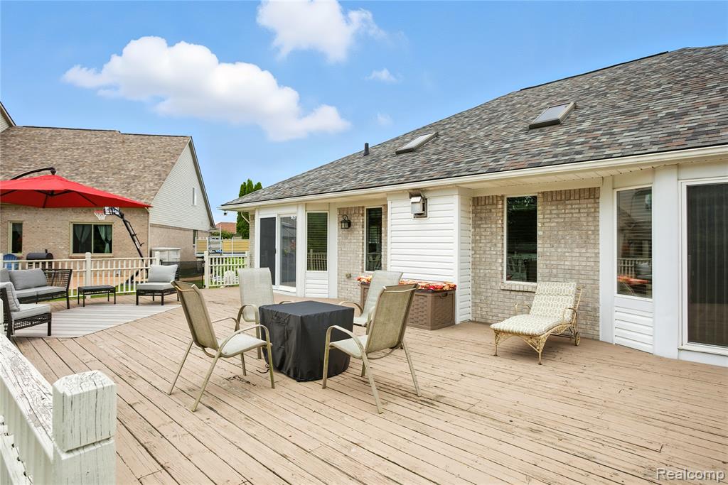 28922 Sugar Island Court, Gibraltar, MI — Photo 19