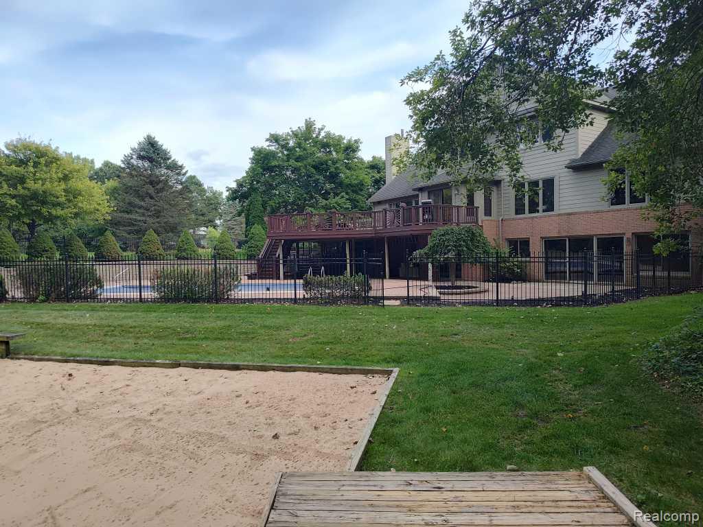 1339 Pond Bluff Way, Brighton, MI 48114 — Photo 5