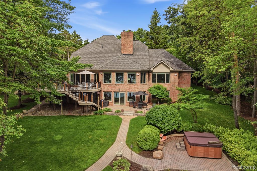 5483 Lake Ridge Drive, Brighton, MI 48116 — Photo 54