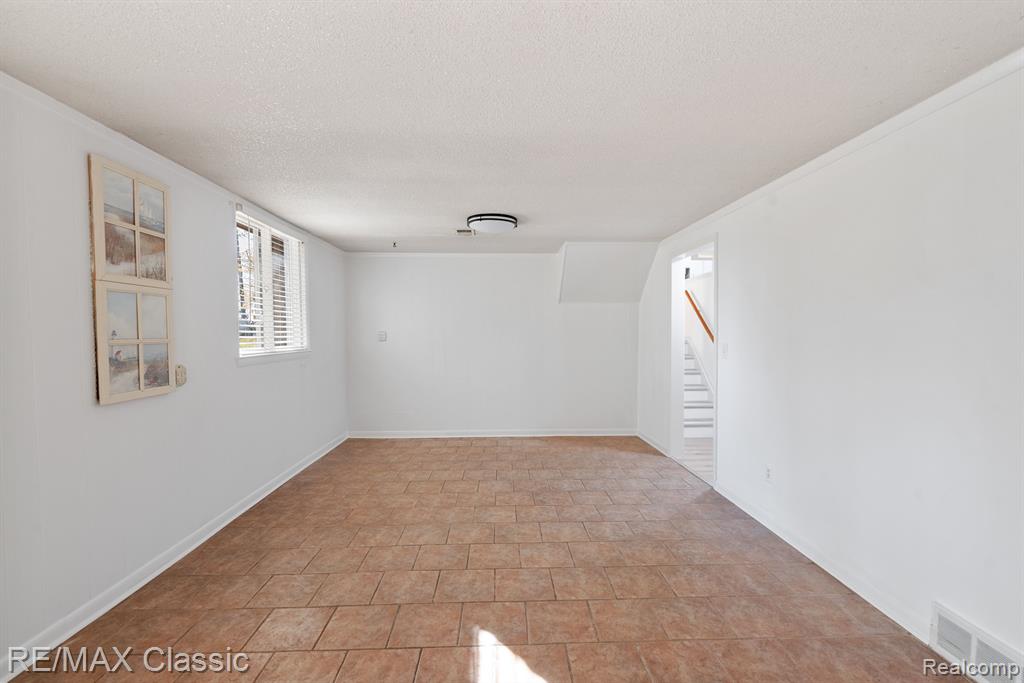 5701 Livernois Road, Troy, MI 48098 — Photo 15