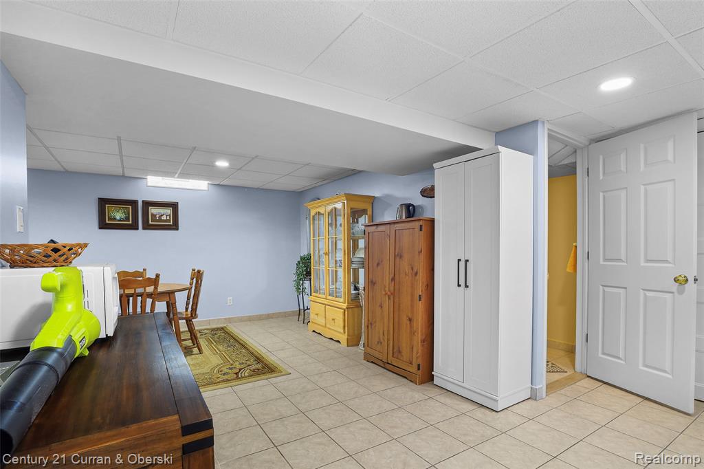 5296 Chase Road, Dearborn, MI 48126 — Photo 24