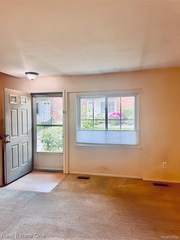 511 Longshore Drive, Ann Arbor, MI 48105 — Photo 6