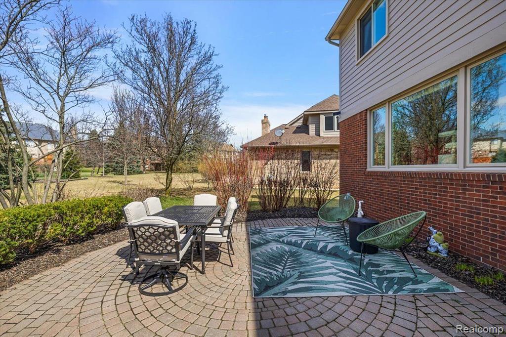 47082 NORTHUMBERLAND Street, Novi, MI — Photo 18