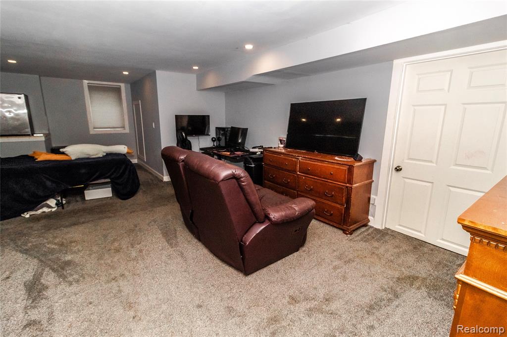 8314 Mill Pointe Court, Goodrich Vlg, MI — Photo 43