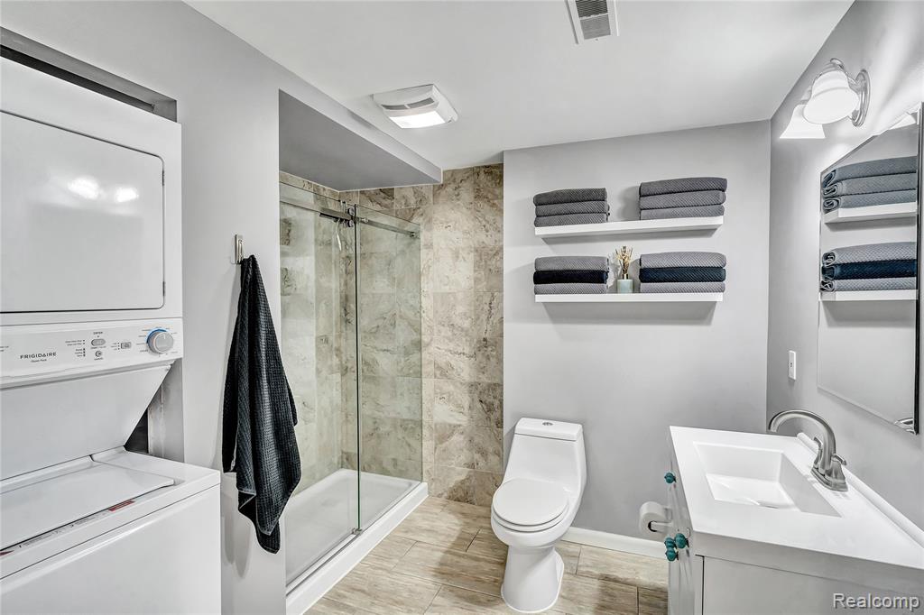 533 Bellevue Avenue, Lake Orion, MI 48362 — Photo 38
