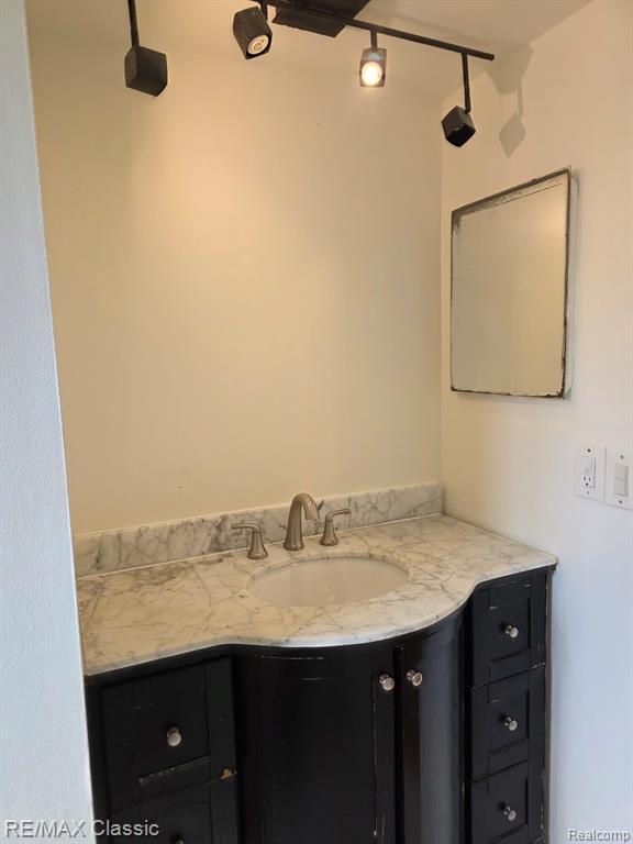 25714 Wexford Avenue, Warren, MI 48091 — Photo 18