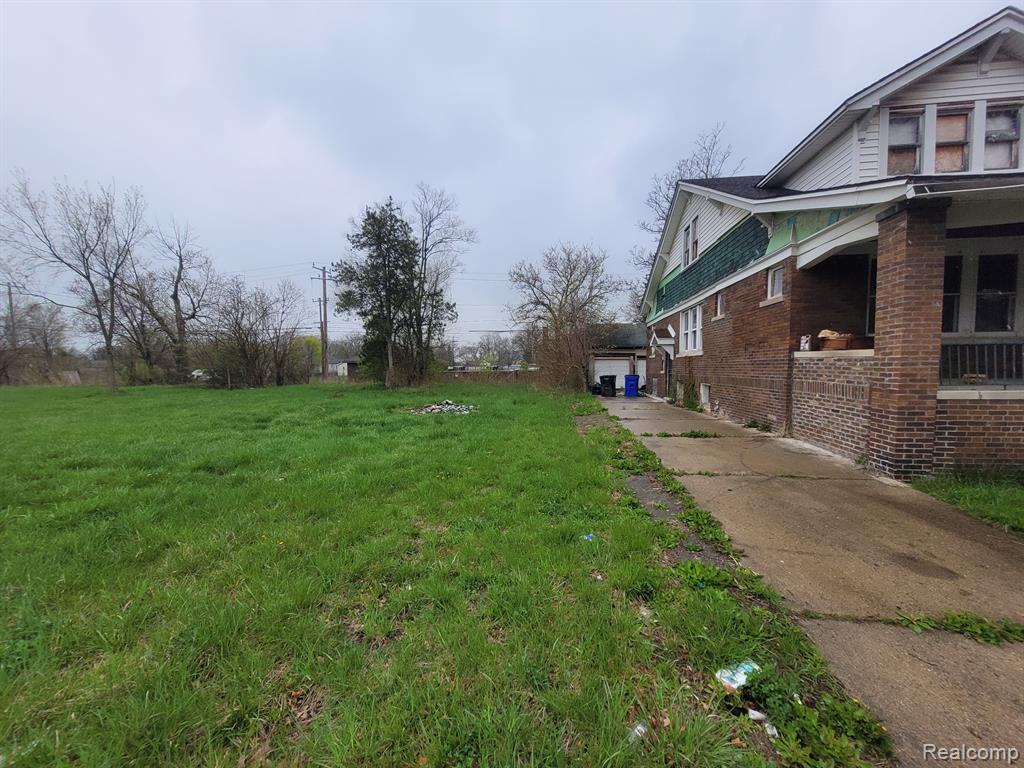 3967 BEACONSFIELD Street, Detroit, MI 48224 — Photo 3
