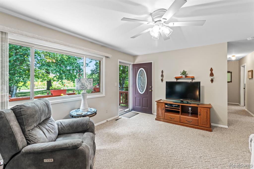 1075 Indian Road, Lapeer, MI 48446 — Photo 5