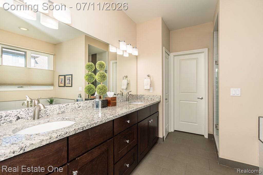 1067 Newgate Court, Oakland, MI — Photo 18
