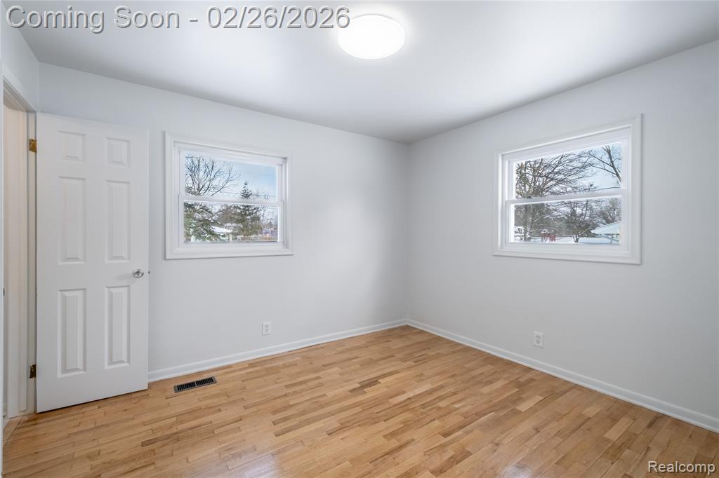 5366 N Georgetown Road, Grand Blanc, MI 48439 — Photo 4