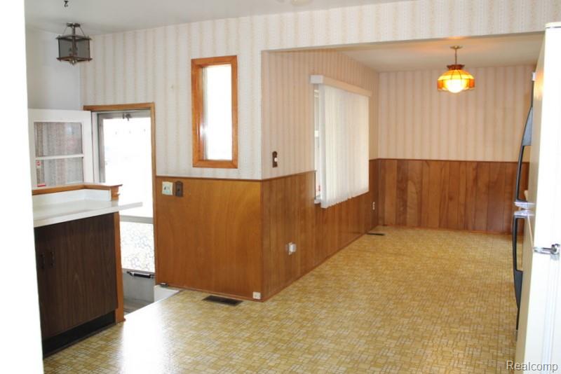 907 Farnham Avenue, Lincoln Park, MI 48146 — Photo 19