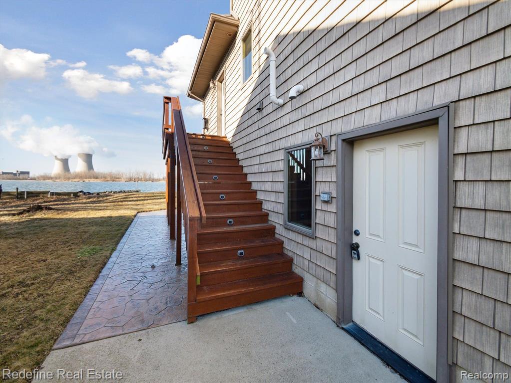 6730 Lakeshore Drive, Newport, MI 48166 — Photo 41