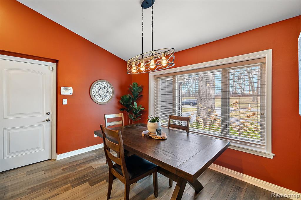 555 Kendry, Bloomfield Hills, MI 48302 — Photo 15