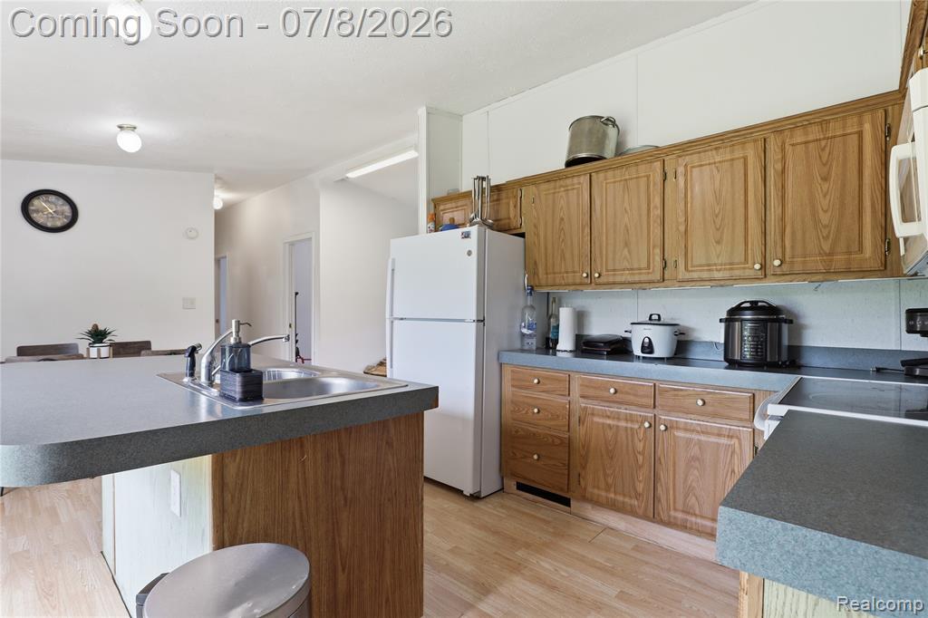253 Park Street, Gaines Vlg, MI 48436 — Photo 7