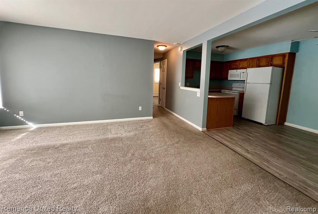 6194 Richards Drive, Brighton, MI 48116 — Photo 2