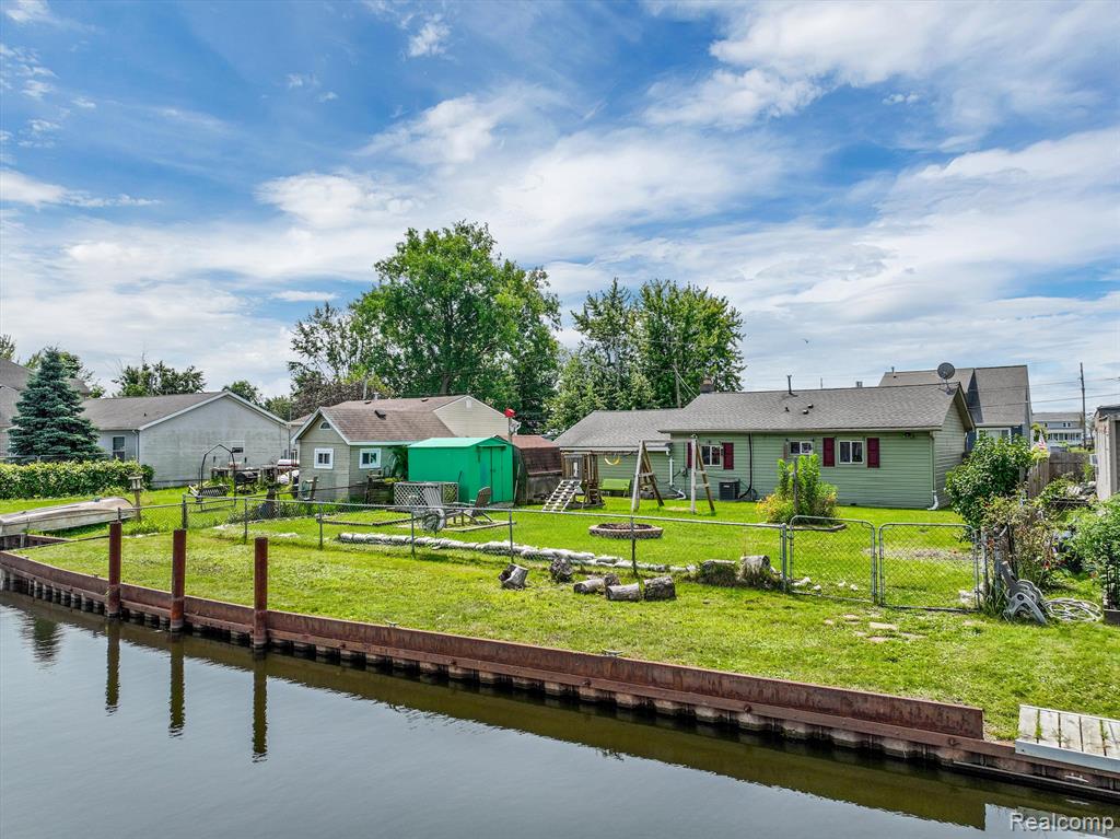 7321 BEALANE Road, Clay, MI 48001 — Photo 31