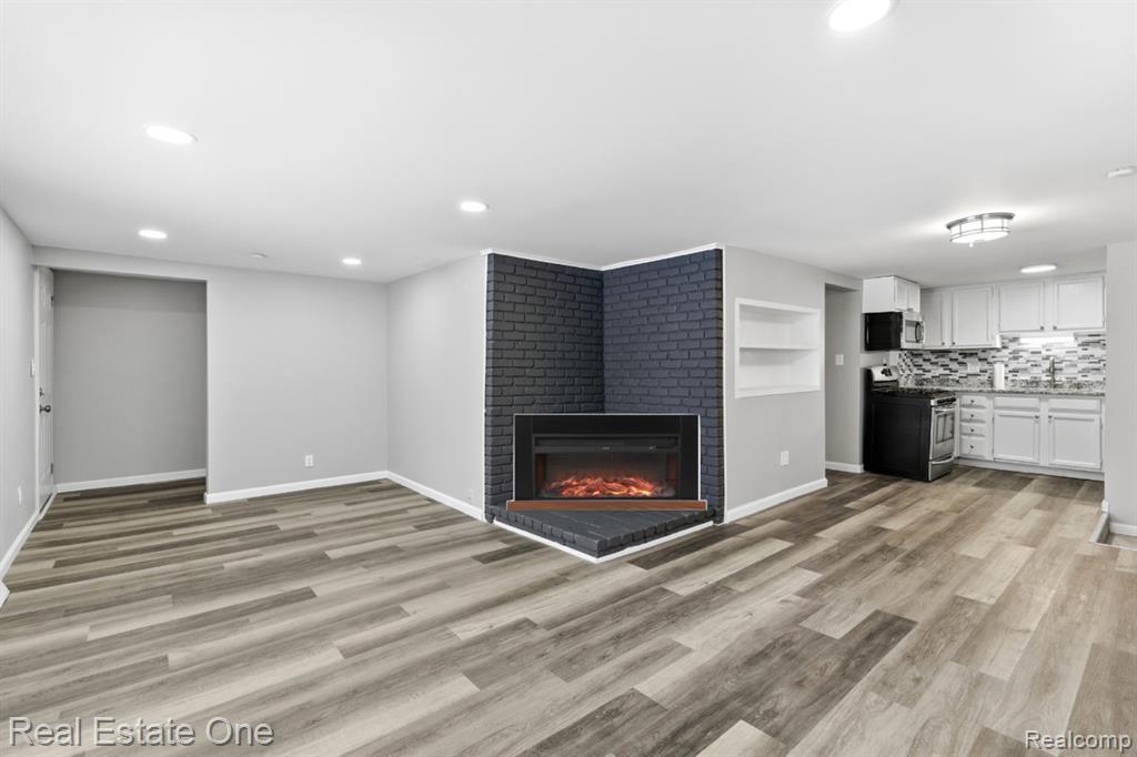 4005 Weddell Street, Dearborn Heights, MI 48125 — Photo 6