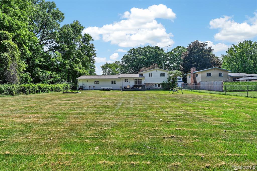 4290 Sulgrave Drive, Swartz Creek, MI 48473 — Photo 48