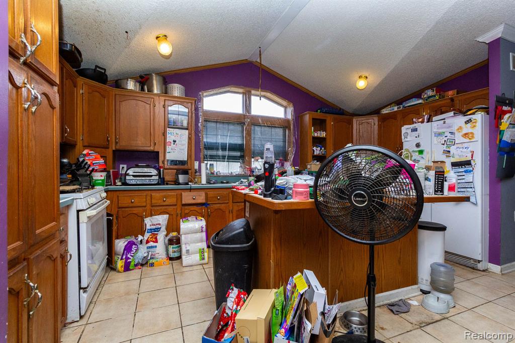 6463 CENTER Road, Fenton, MI 48430 — Photo 12