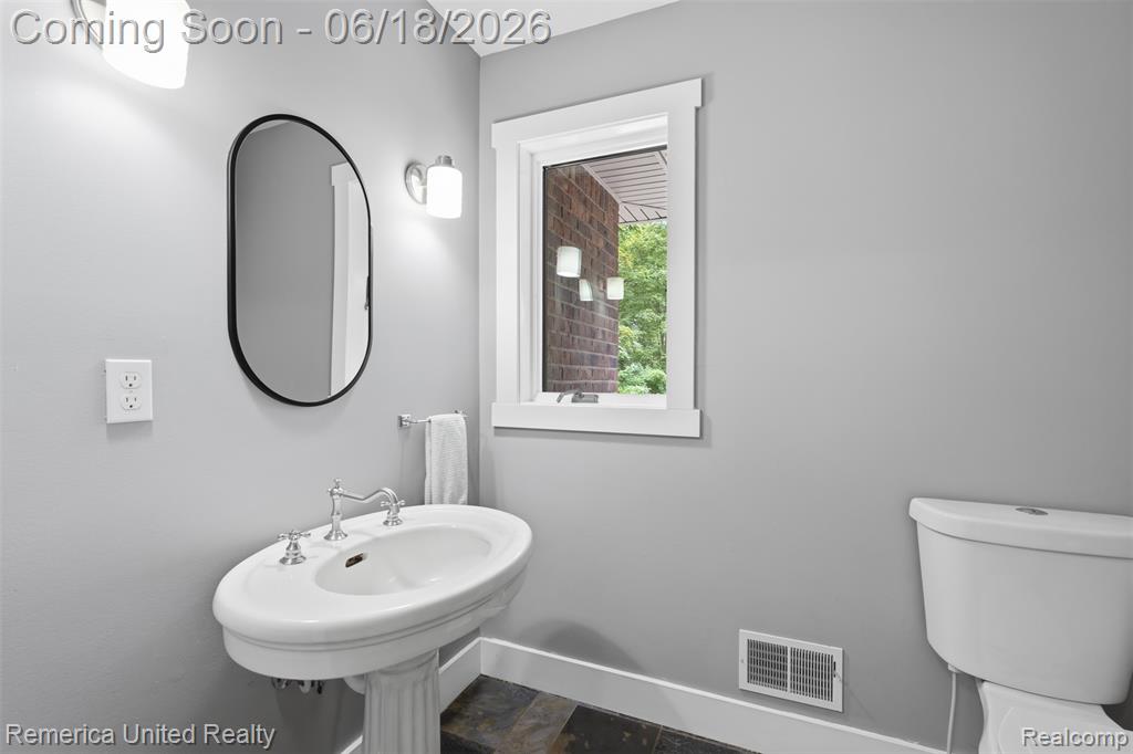 3175 Kensington Road, Milford, MI 48380 — Photo 27