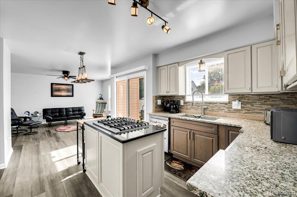 6102 Colorado Street, Romulus, MI 48174 — Photo 10