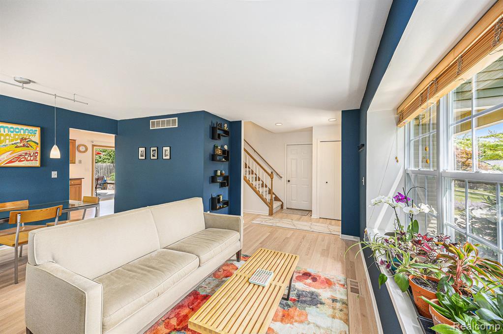 1827 N Franklin Court, Ann Arbor, MI 48103 — Photo 5