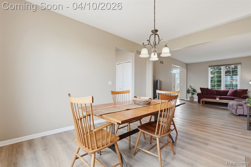 300 E Canford Park, Canton, MI 48187 — Photo 11