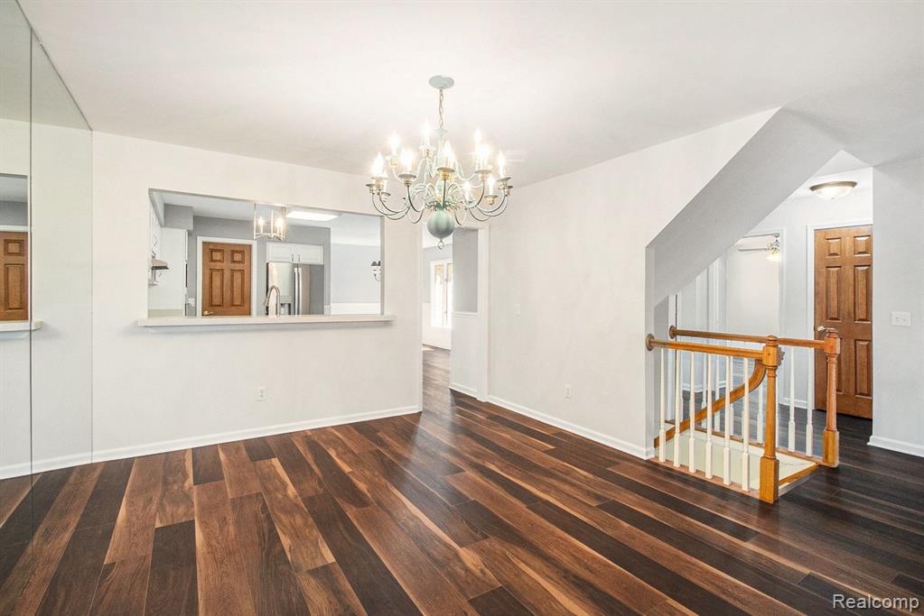 4592 GLEN EAGLES Drive, Brighton, MI 48116 — Photo 4