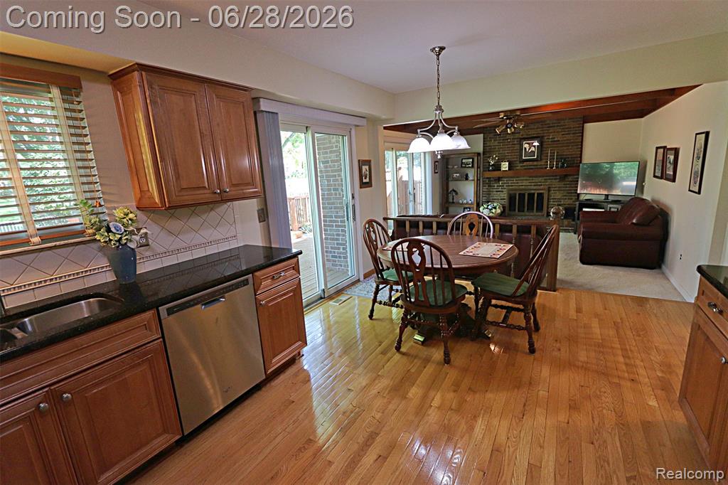 9391 Mayflower Court, Plymouth, MI 48170 — Photo 8