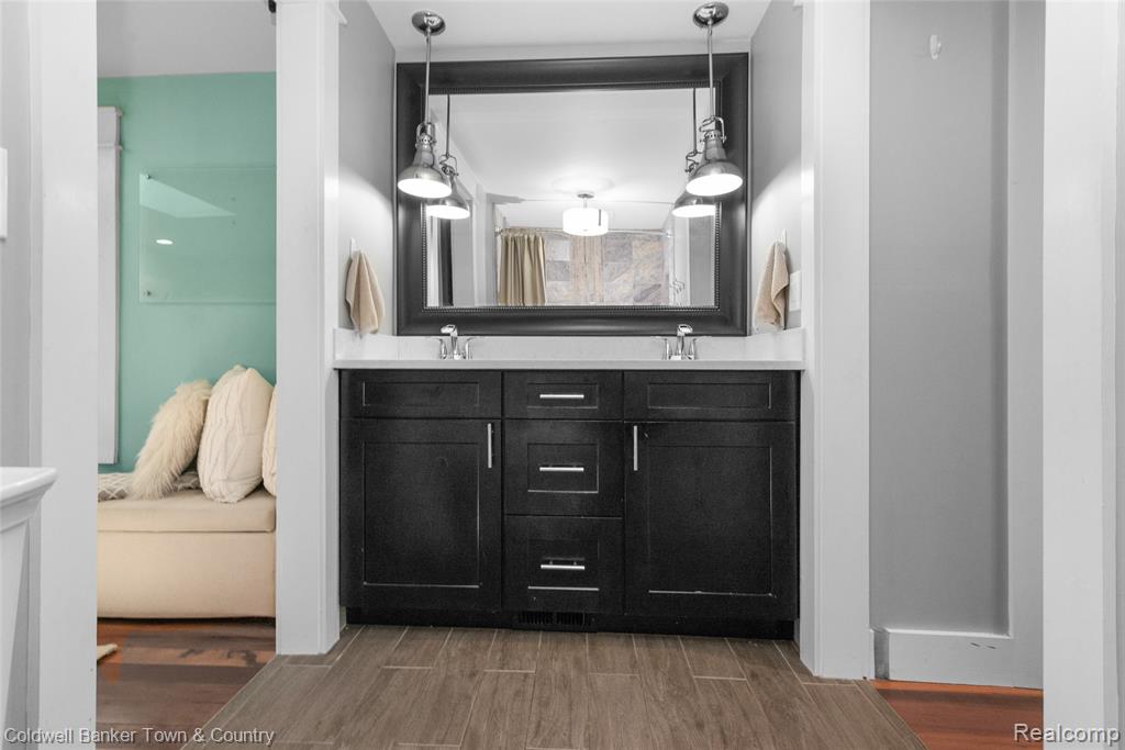 5728 Eggert Place, Brighton, MI, 48116