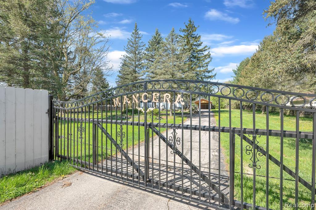 4953 CLINTONVILLE Road, Clarkston, MI — Photo 3
