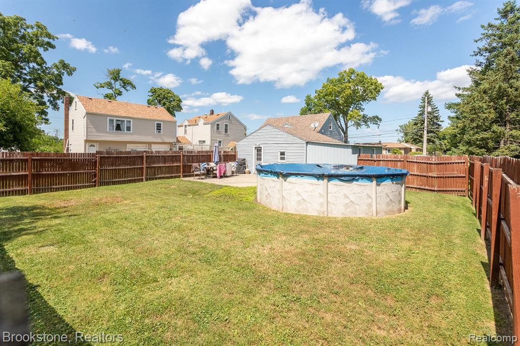 6235 DALLAS Street, Monroe, MI 48161 — Photo 17