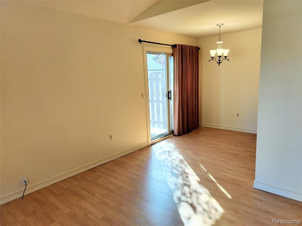 1569 Dover Hill N, Walled Lake, MI 48390 — Photo 5