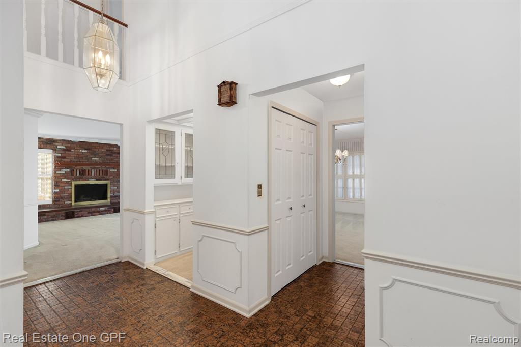 277 Kenwood Court, Grosse Pointe Farms, MI 48236 — Photo 7