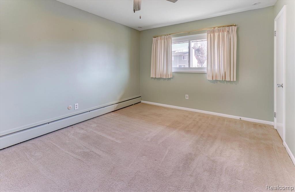1293 BRAMBLES Drive, Waterford, MI 48328 — Photo 20