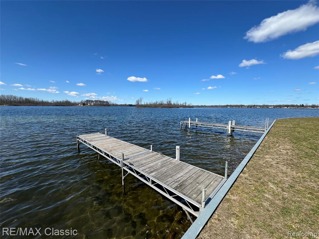 3482 Ponemah Drive, Fenton, MI 48430 — Photo 2
